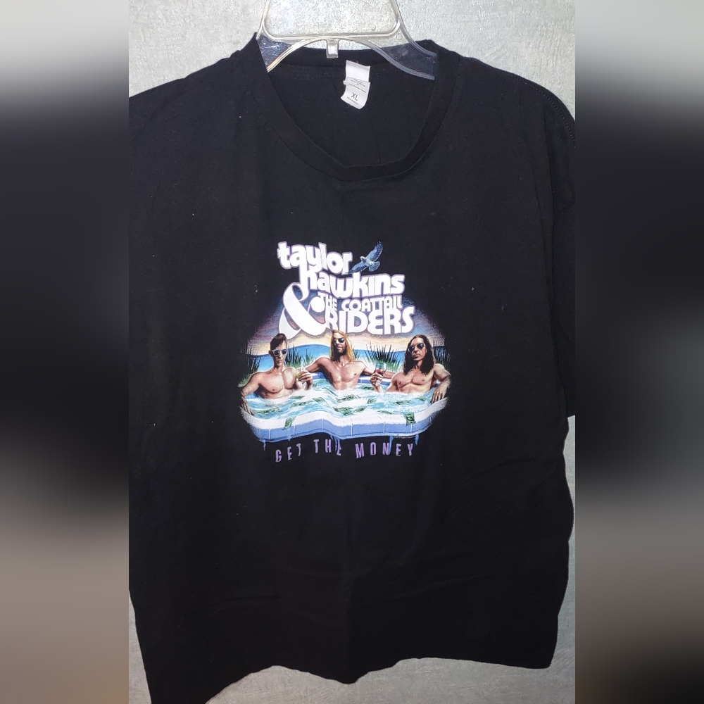 Taylor Hawkins(Foo Fighters) t-shirt size L